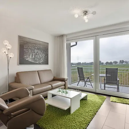 Weinfass - Auszeit Zu Zweit Mit Weitblick Ins Gruene